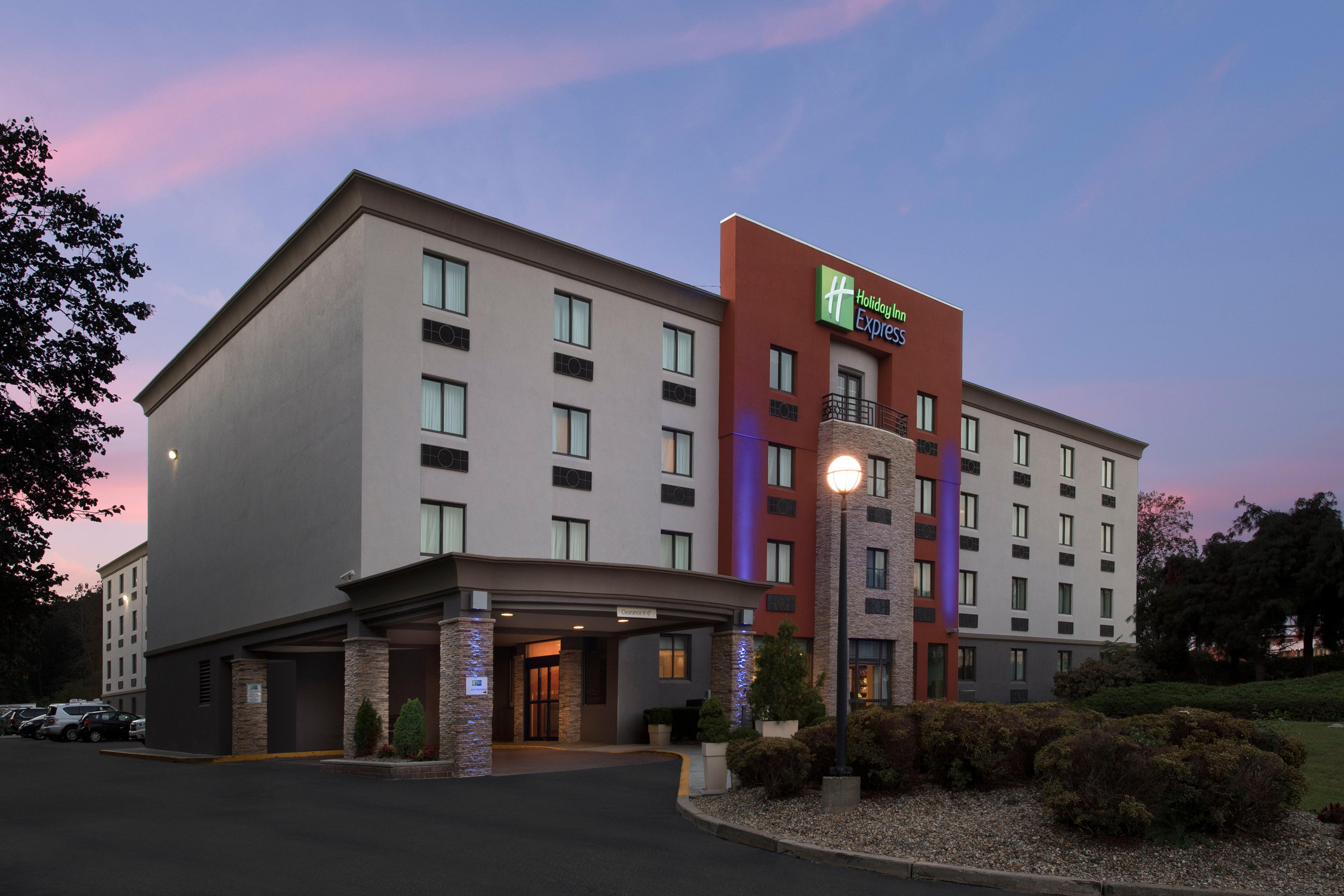 Holiday Inn Express Boston - Saugus, An Ihg Hotel Exterior photo